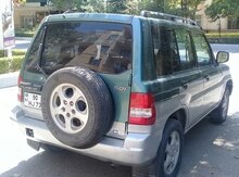 Mitsubishi Pajero io, 2000 il