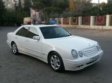 Mercedes E 220, 2001 il