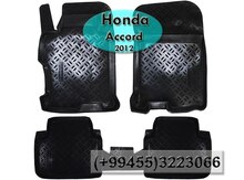 "Honda Accord" 2012 üçün poliuretan ayaqaltılar