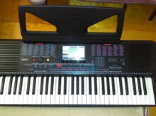 Sintezator "Yamaha"