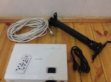 Proyektor "Sony"