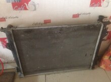 "Hyundai Grandeur" radiatoru