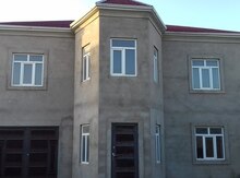 Villa, Qala qəs.