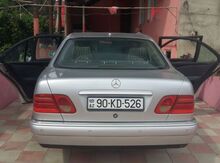 Mercedes E 220, 1999 il