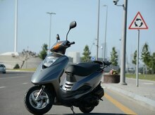 Skuter "Yamaha Cygnus 125 XC"