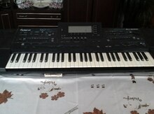 Sintezator "Roland"