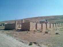 8 sot torpaq sahəsi, Qobu qəsəbəsi