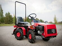 Traktor "Belarus 132h"