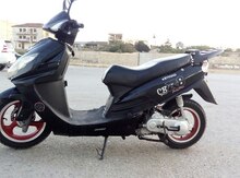 Skuter "Kinroad R8"