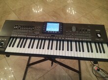 Sintezator "Korg "
