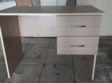 Ofis masası