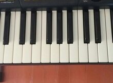 Sintezator "Roland VA 7"