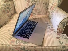 Apple Macbook Air 13.3 inch 2015