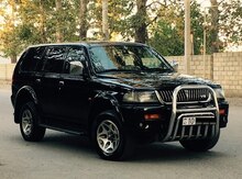 Mitsubishi Pajero, 2000 il