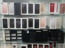 "Apple iPhone" və "Samsung" telefonları