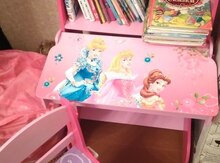 Детский стол со стулом