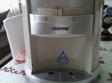 Dispenser "Geepas"
