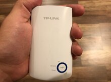 300Mbps Universal Wi-Fi Range Extender TL-WA854RE