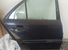 "Mercedes W202" arxa qapısı