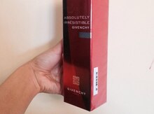 "Givenchy" ətri