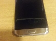 "Samsung S7 edge" ekranı