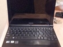 Нетбук "Toshiba"
