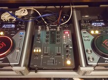 DJ aparatı "Pioneer 400"
