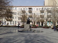3-otaqlı mənzil, Ə.Cavad küç. 5, 110 m²