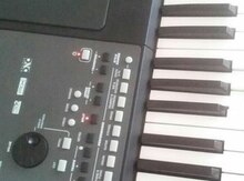 Sintezator "Korg PA 600"