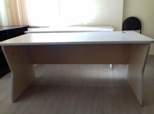 Ofis masaları