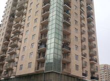 4-otaqlı yeni tikili, Elmlər Akademiyası m., 134 m²