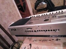 Sintezator "Korg "