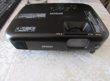 Proyektor "Epson EB-S02"