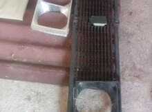 "Lada VAZ 2106" radiator barmaqlığı