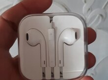 Apple earphones ( qulağcığlar)
