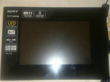 "Sony" foto çərçivəsi d720