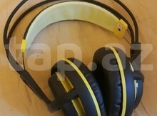 Steelseries v200 gaming headphones