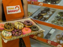 В магазины "Toms Donuts" требуются девушки