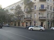 2-otaqlı mənzil kirayə verilir, Sahil m., 80.0 m²