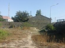 5 sot torpaq sahəsi, Binə qəs.