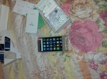 Hisense L820