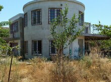 Bağ evi, Ləhiş bağı