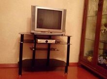 Televizor və peyk aparatı