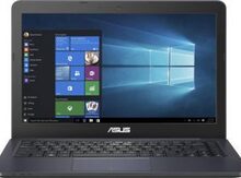 Noutbuk "Asus"