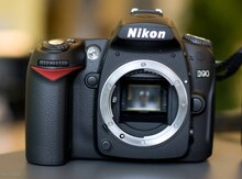 Fotoaparat "Nikon D90"
