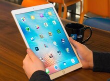Apple iPad