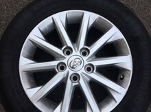 "Toyota Camry" 2015 üçün disklər
