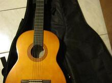 Gitara " Yamaha C70"