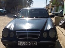 Mercedes E 220, 2000 il