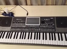 Sintezator "Korg pa 900"
